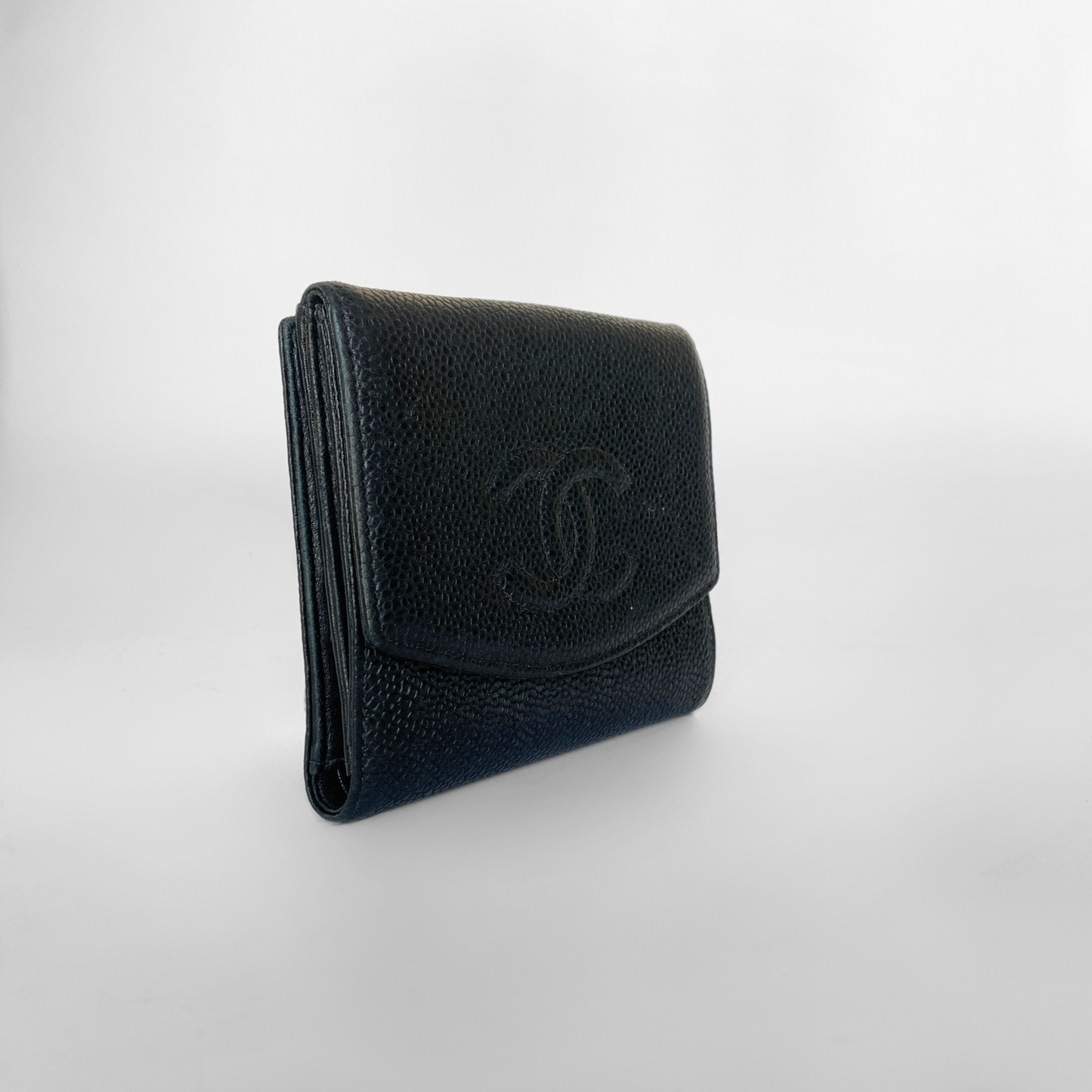 Chanel Chanel Wallet Small Caviar Leather - Accessories - Etoile Luxury Vintage