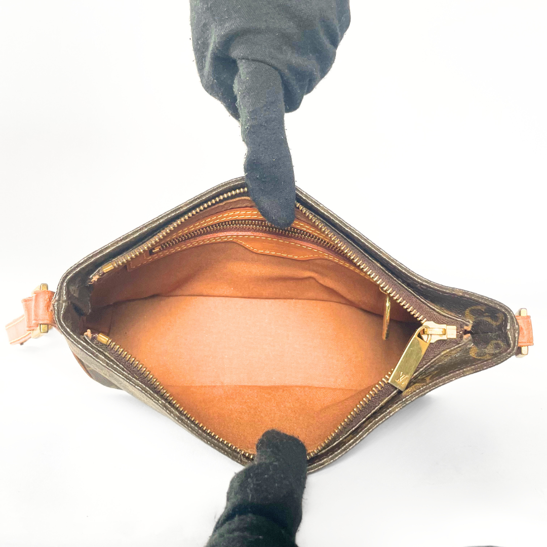 Louis Vuitton Trotteur Monogram Canvas