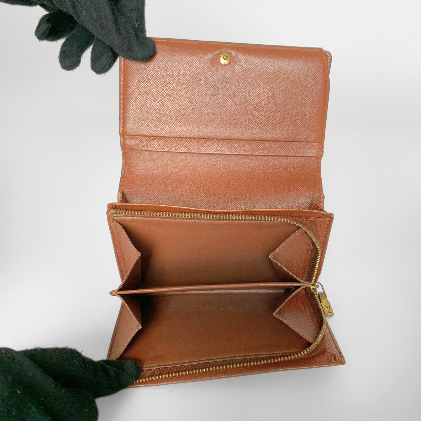 Louis Vuitton Medium Wallet Monogram Canvas