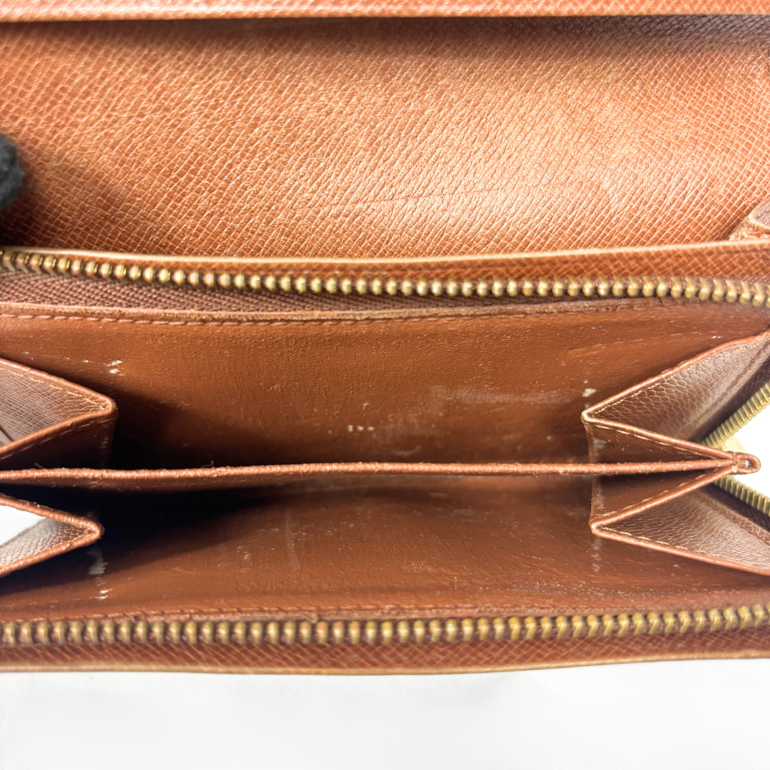 Louis Vuitton Wallet Monogram Canvas