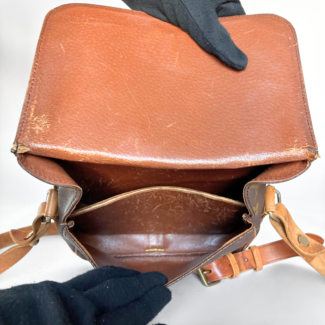 Louis Vuitton Louis Vuitton Cartouchière MM Monogram Canvas - Crossbody bags - Etoile Luxury Vintage