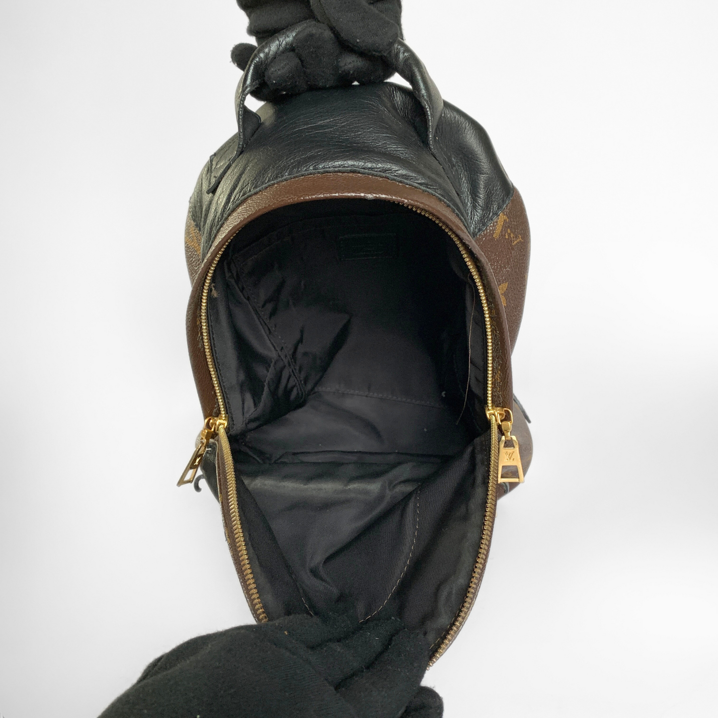 Louis Vuitton Louis Vuitton Palm Springs Backpack Monogram Canvas - Backpacks - Etoile Luxury Vintage