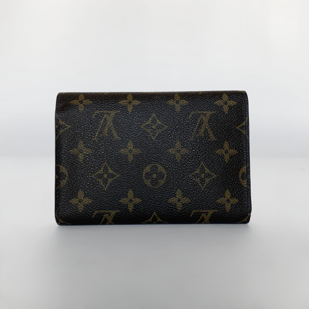 Louis Vuitton Louis Vuitton International Wallet Monogram Canvas - Wallets - Etoile Luxury Vintage