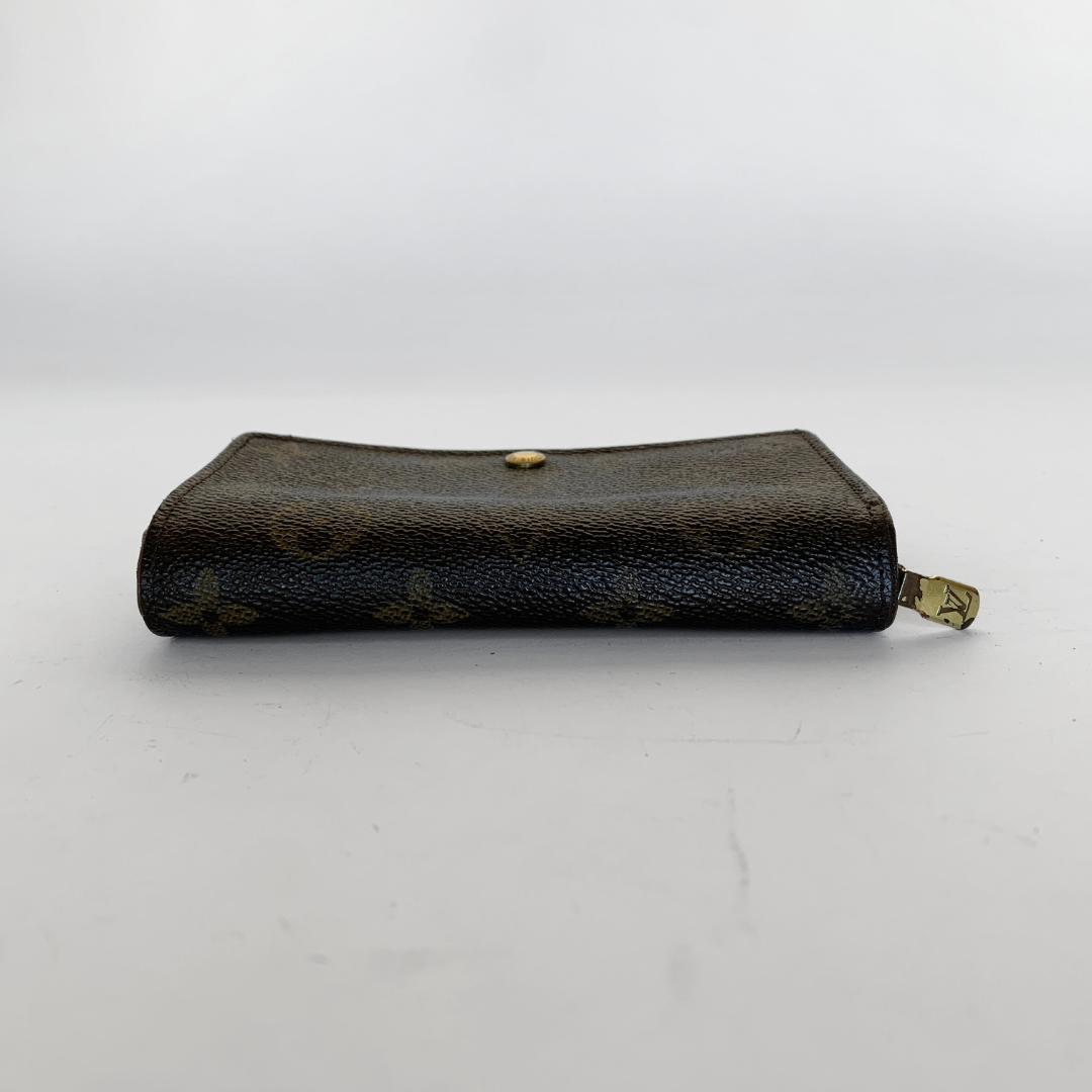 Louis Vuitton Louis Vuitton Wallet Medium Monogram Canvas - Wallets - Etoile Luxury Vintage