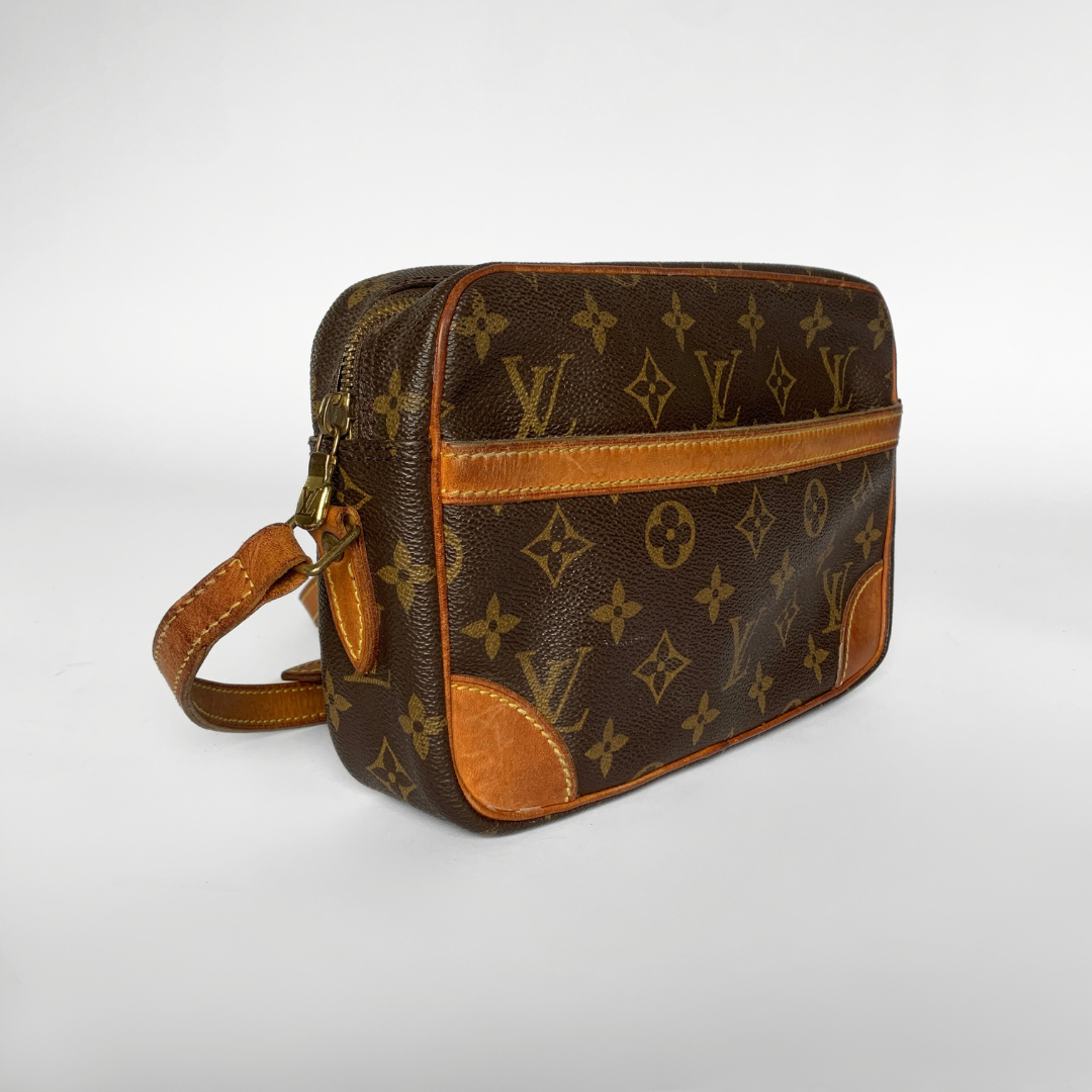 Louis Vuitton Louis Vuitton Trocadero PM Monogram Canvas - Crossbody bags - Etoile Luxury Vintage