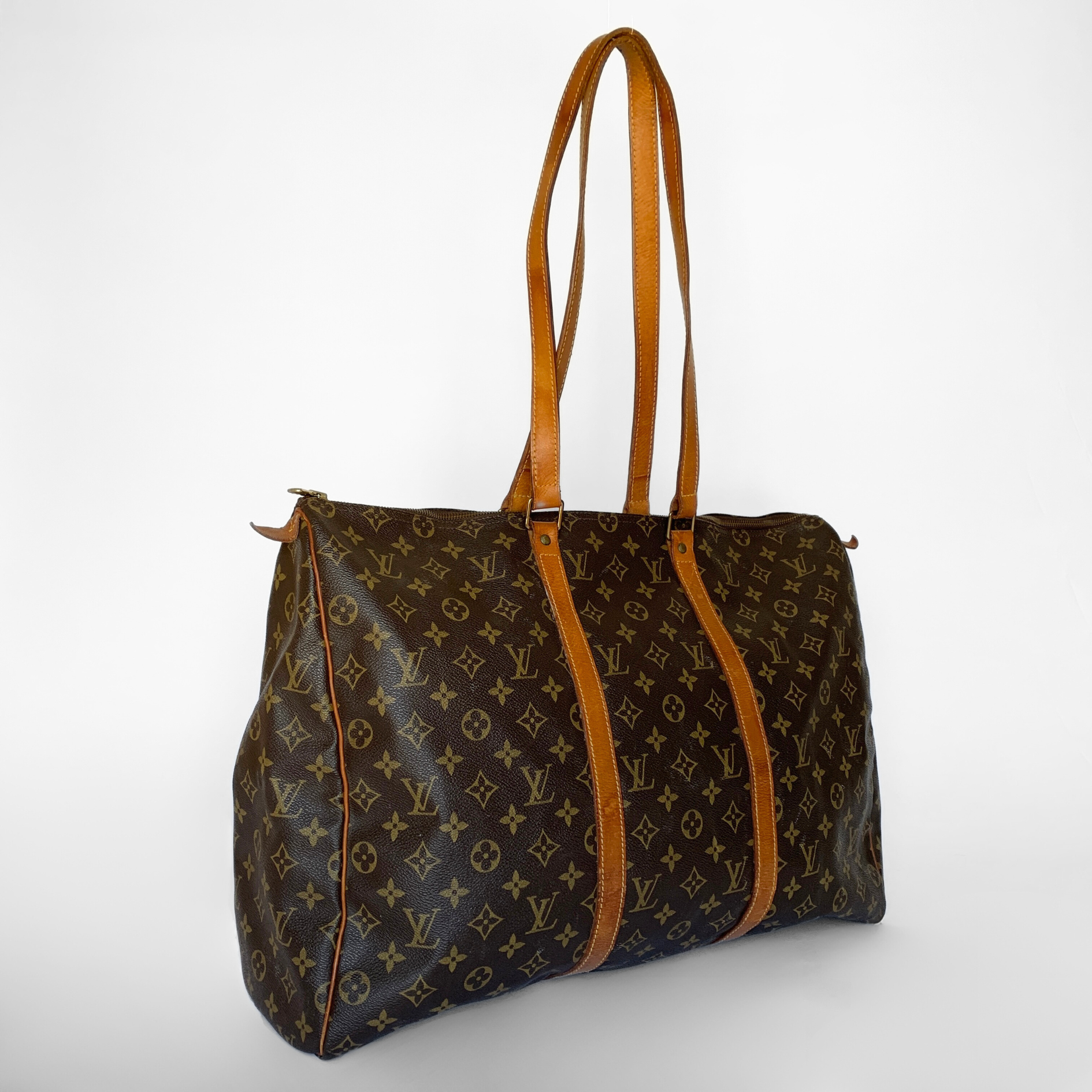 Louis Vuitton Louis Vuitton Flannery Monogram Canvas - Travel bags - Etoile Luxury Vintage