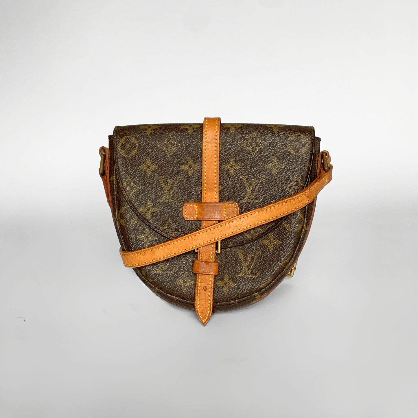 Louis Vuitton Louis Vuitton Chantilly PM Monogram Canvas - Crossbody bags - Etoile Luxury Vintage