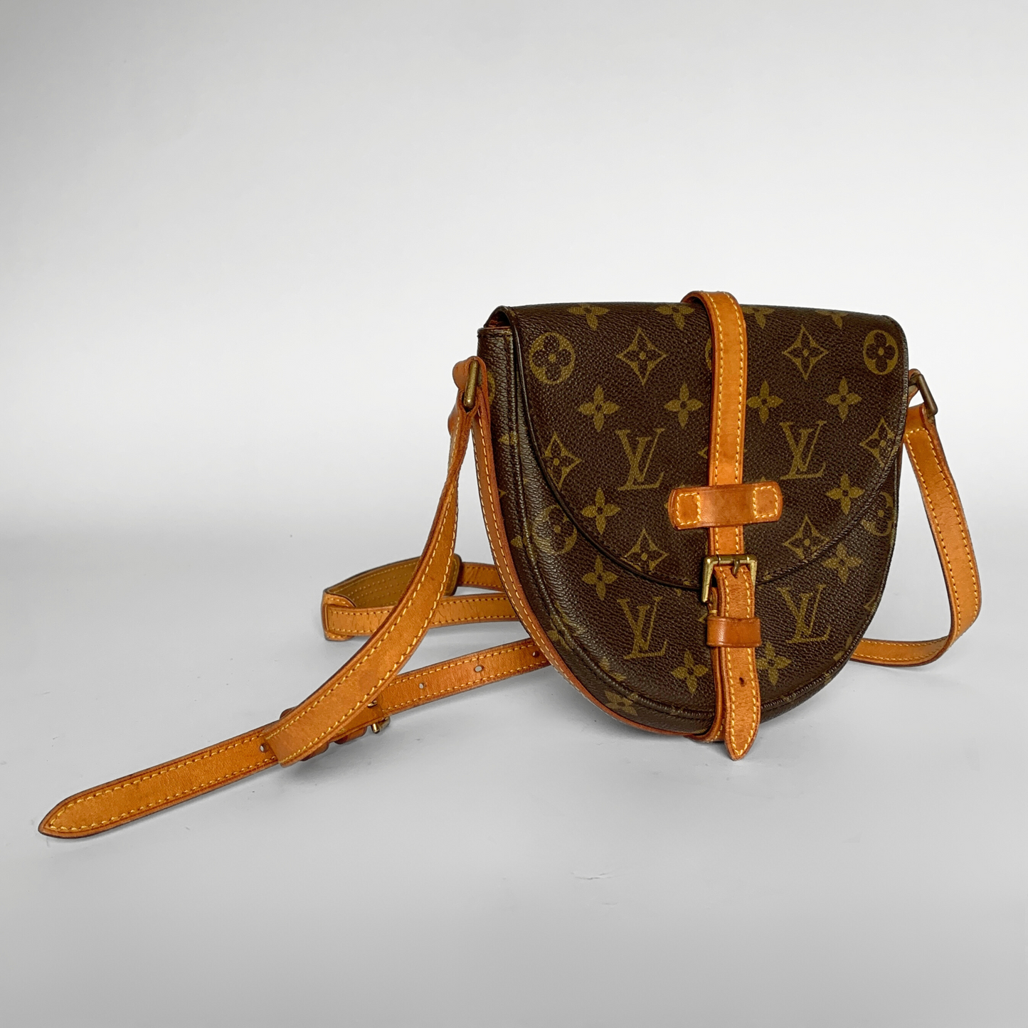 Louis Vuitton Louis Vuitton Chantilly PM Monogram Canvas - Crossbody bags - Etoile Luxury Vintage