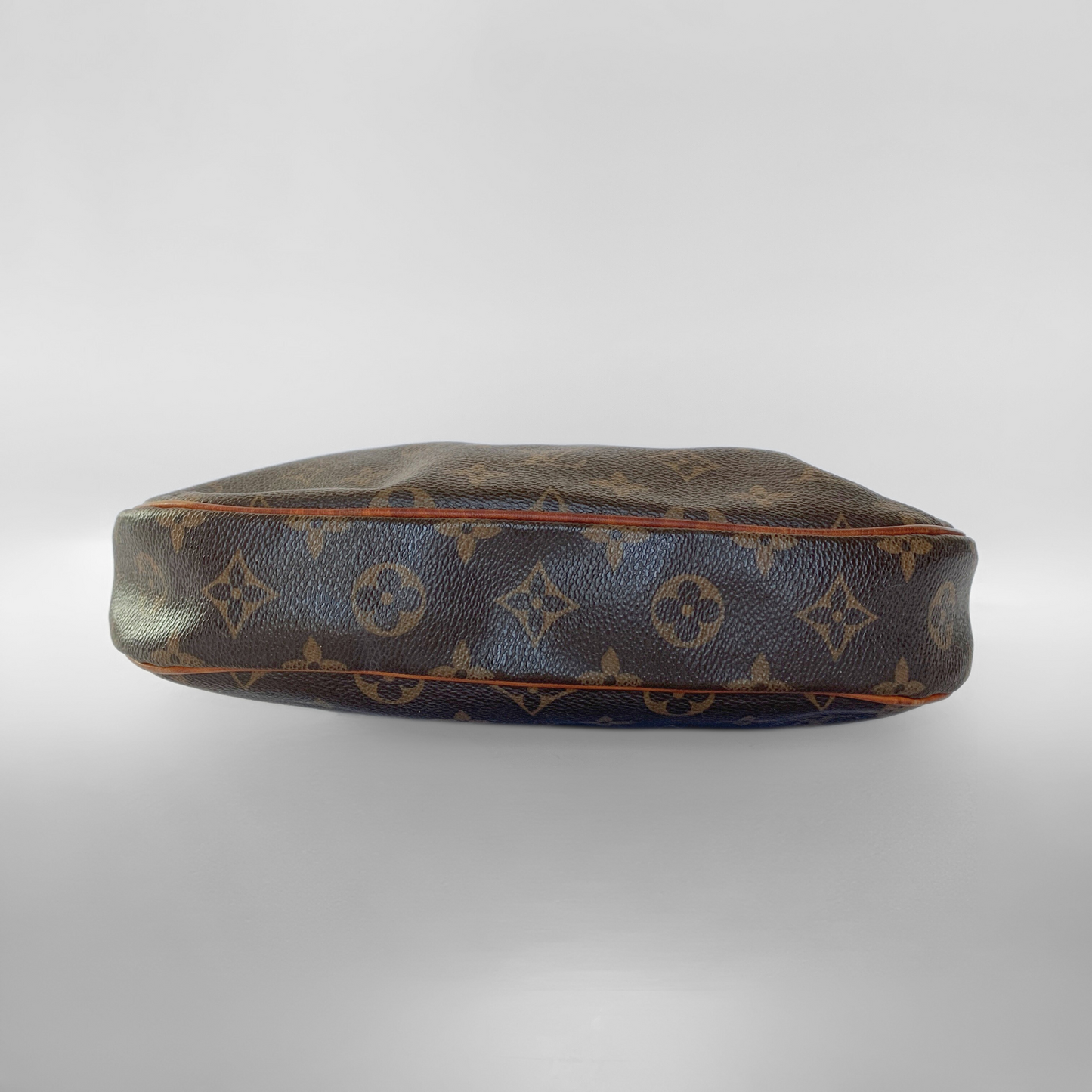 Louis Vuitton Odeon MM Monogram Canvas