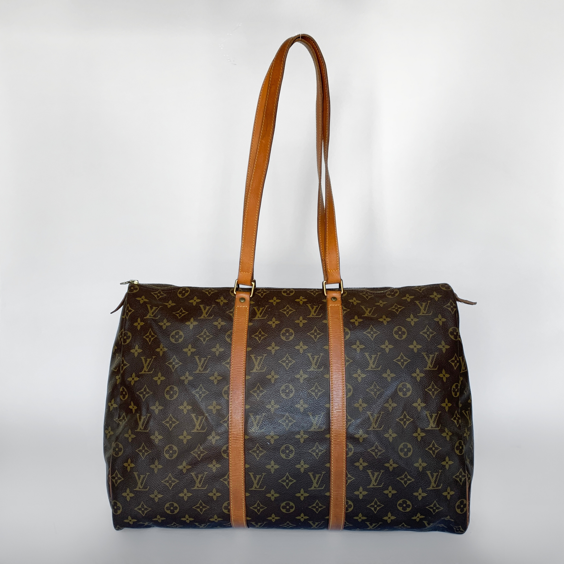 Louis Vuitton Louis Vuitton Flannery Monogram Canvas - Shoulder bags - Etoile Luxury Vintage