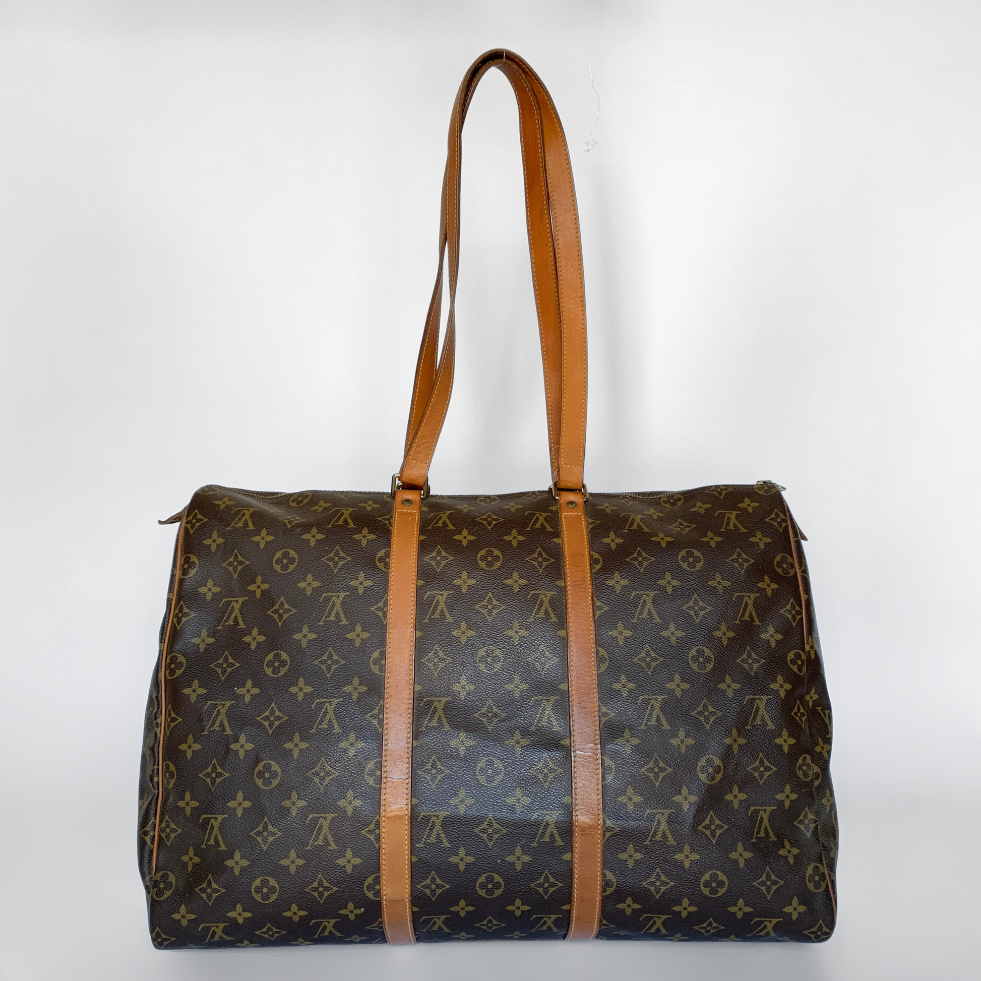 Louis Vuitton Louis Vuitton Flannery Monogram Canvas - Shoulder bags - Etoile Luxury Vintage