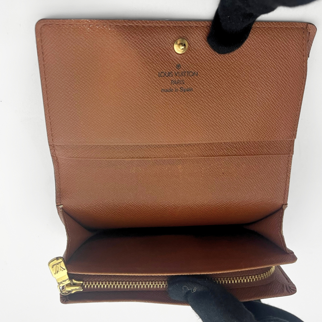 Louis Vuiton wallet medium