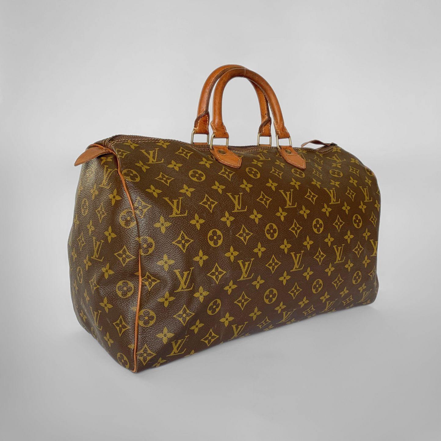 Louis Vuitton Speedy 40 Monogram Canvas
