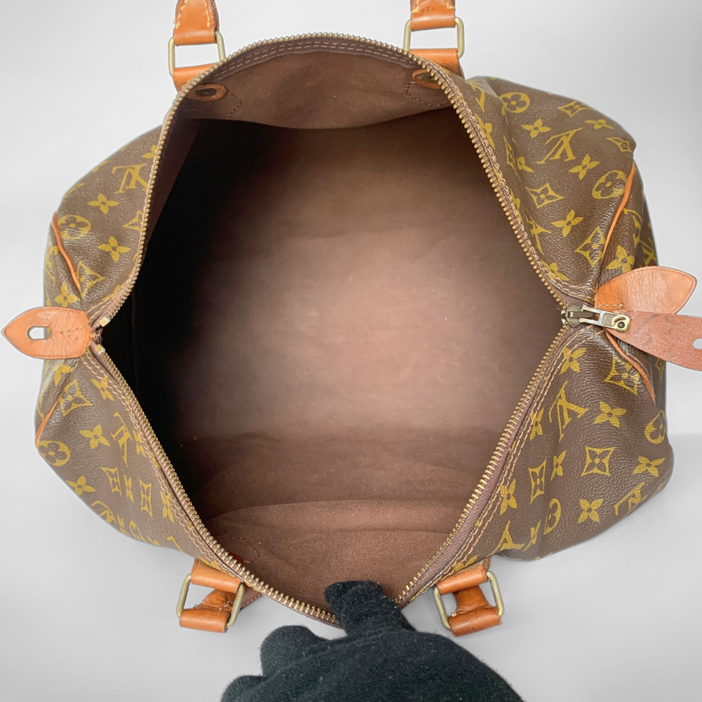 Louis Vuitton Speedy 40 Monogram Canvas