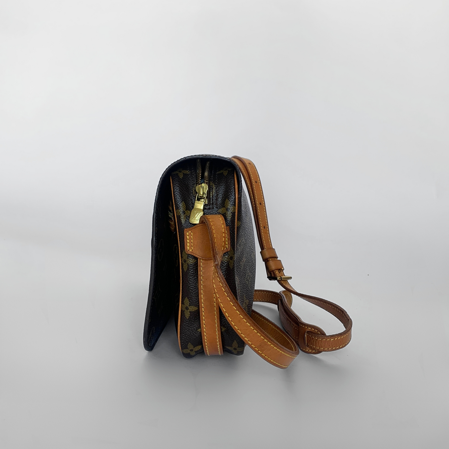 Louis Vuitton Louis Vuitton Aliz&eacute; Bag Monogram Canvas - Travel bags - Etoile Luxury Vintage