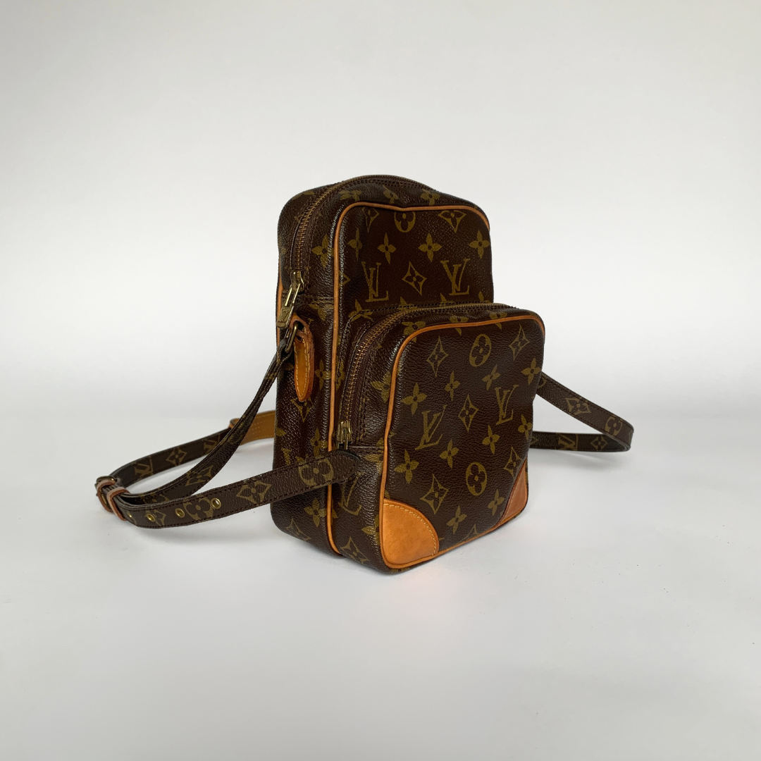 Louis Vuitton Louis Vuitton Amazon Monogram Canvas - Crossbody bags - Etoile Luxury Vintage