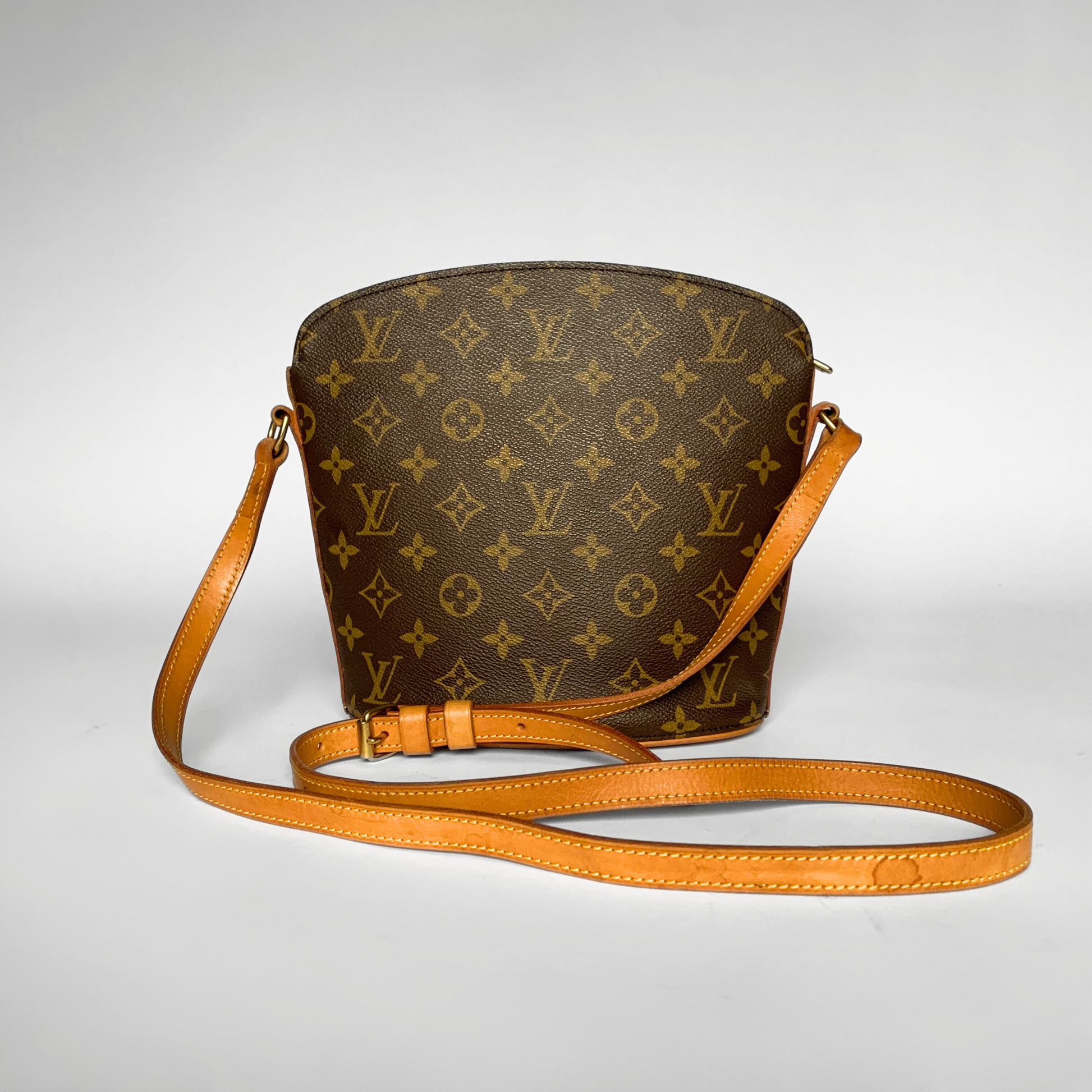 Louis Vuitton Louis Vuitton Drouot Monogram Canvas - Crossbody bags - Etoile Luxury Vintage