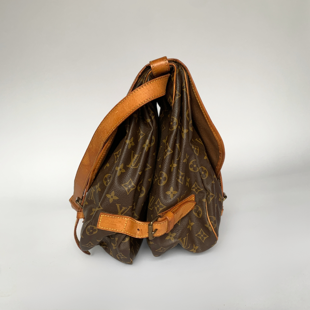 Louis Vuitton Louis Vuitton Saumur 43 Monogram Canvas - Shoulder bags - Etoile Luxury Vintage