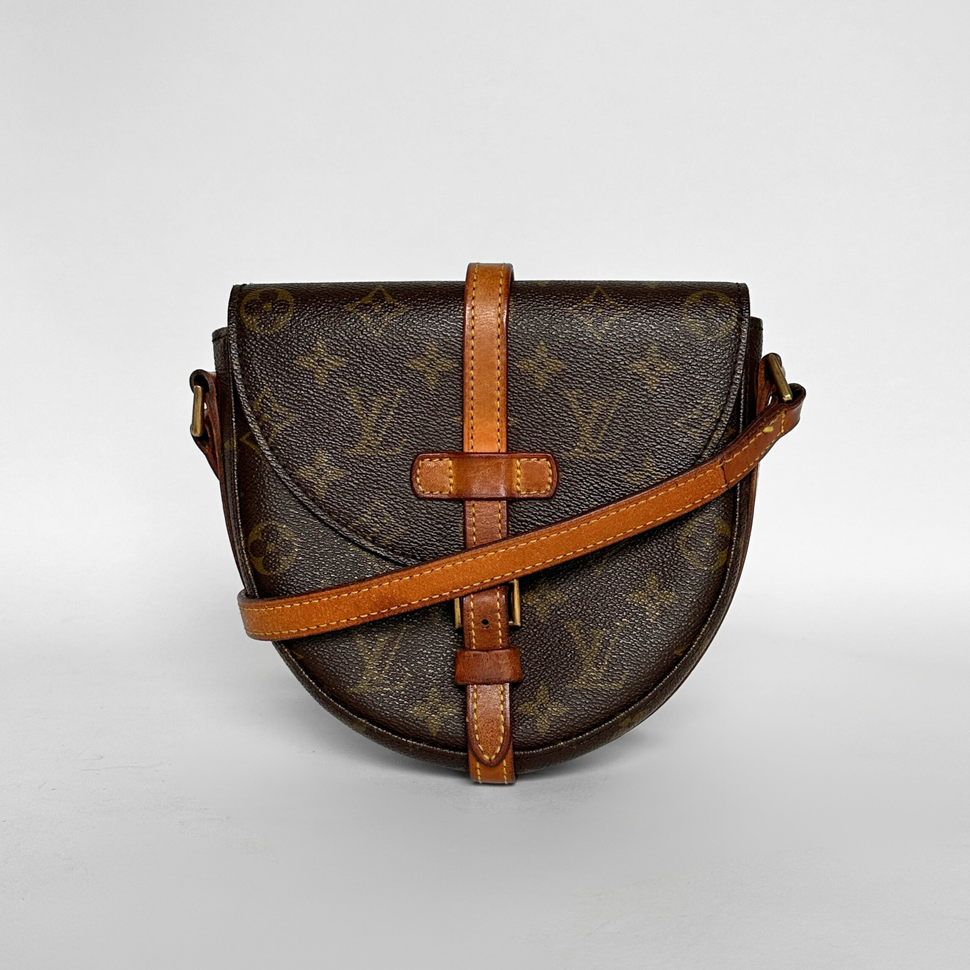 Louis Vuitton Louis Vuitton Chantilly PM Monogram Canvas - Shoulder bags - Etoile Luxury Vintage