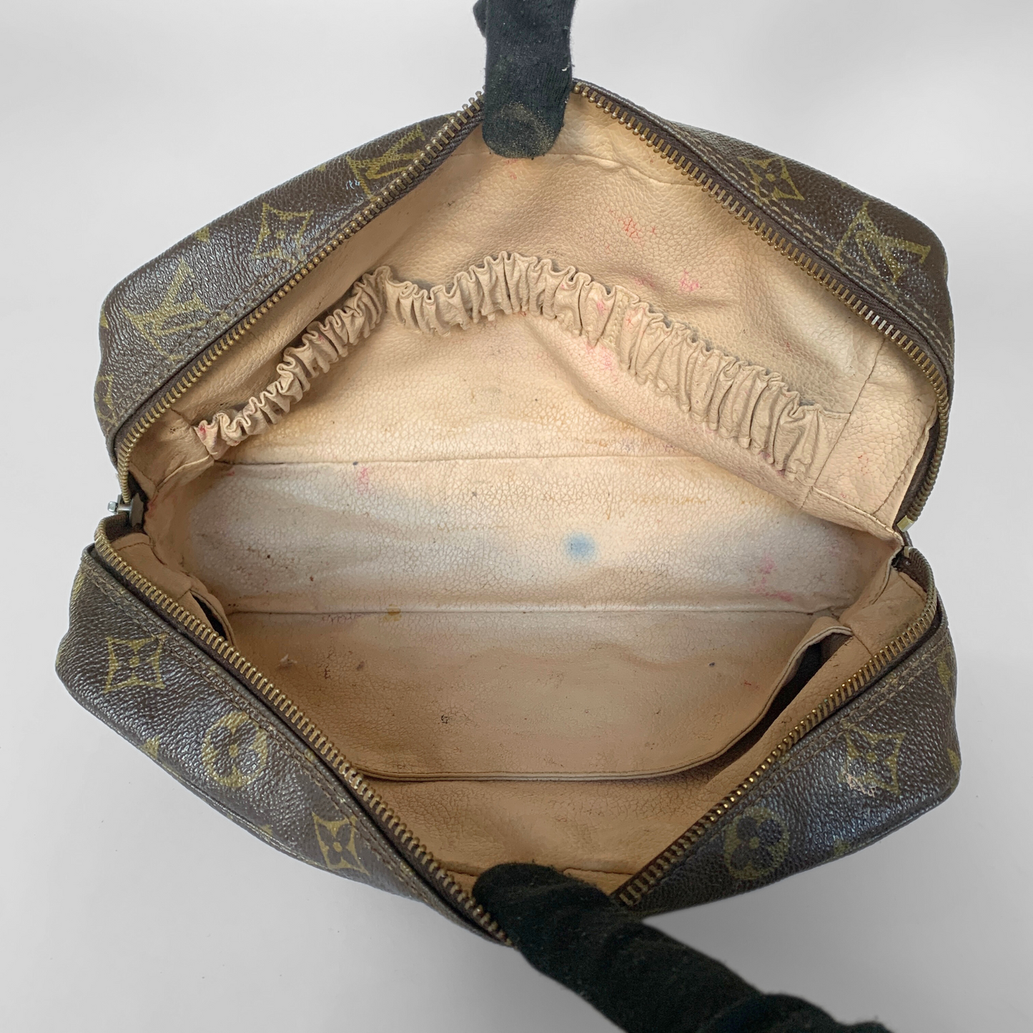 Louis Vuitton Toiletry Bag Monogram Canvas