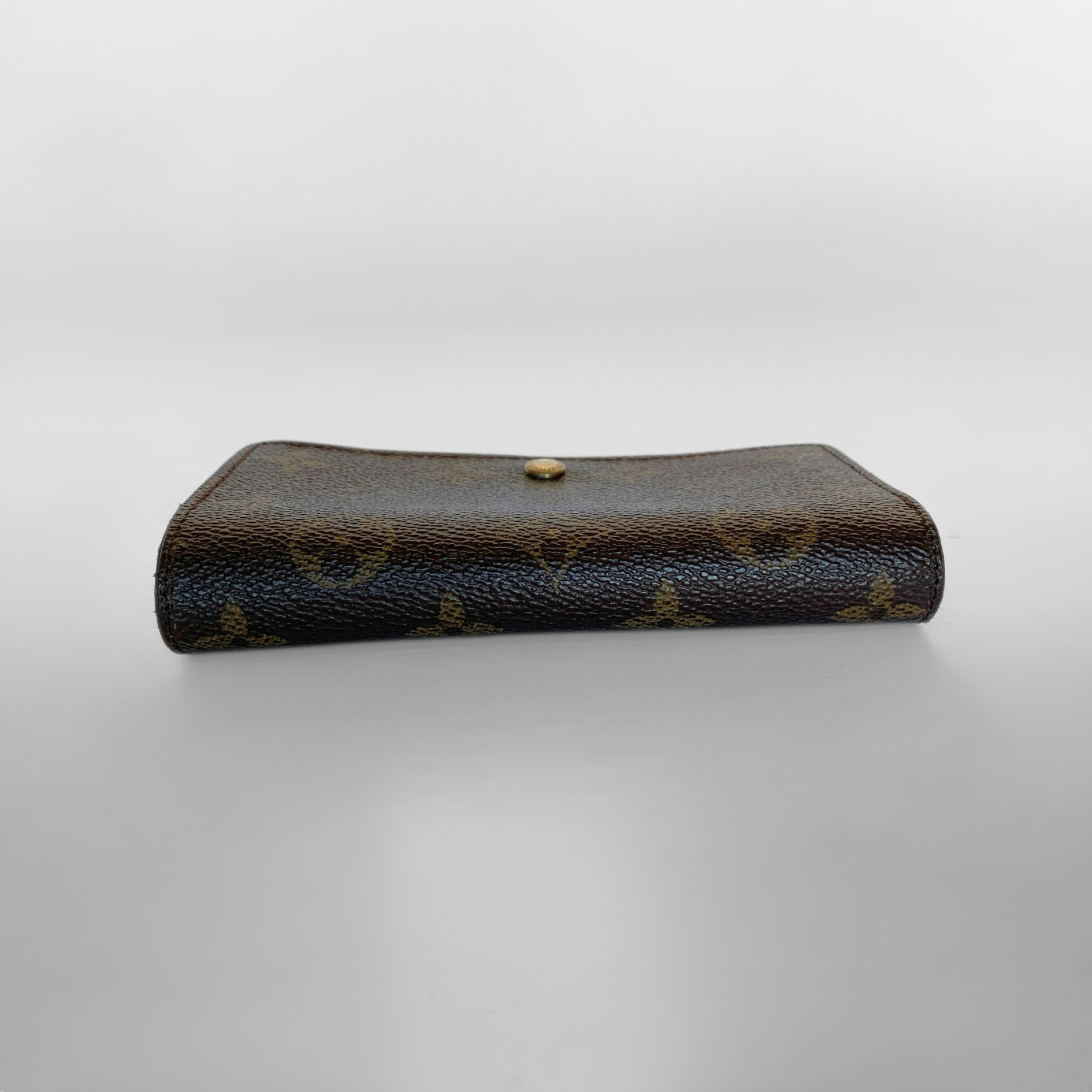 Louis Vuitton Louis Vuitton Wallet Medium Monogram Canvas - Wallets - Etoile Luxury Vintage