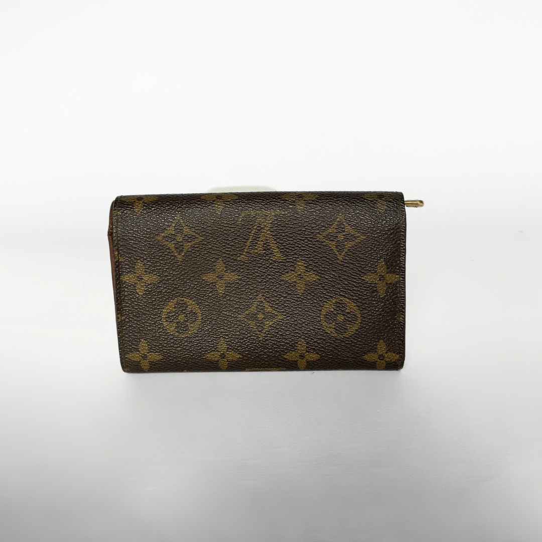 Louis Vuitton Louis Vuitton Wallet Medium Monogram Canvas - Wallets - Etoile Luxury Vintage