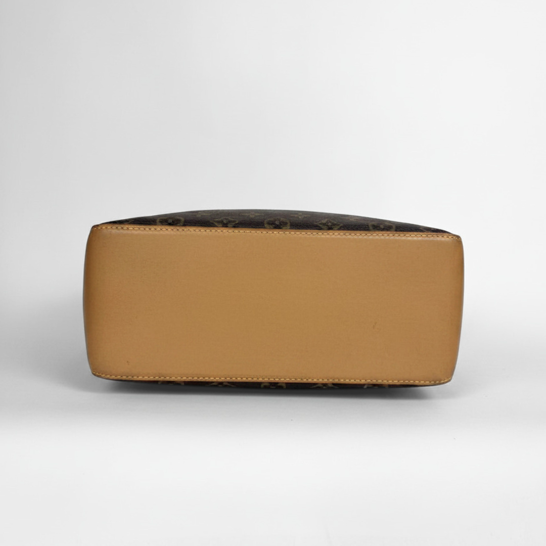 Louis Vuitton Cabas Piano on a white background