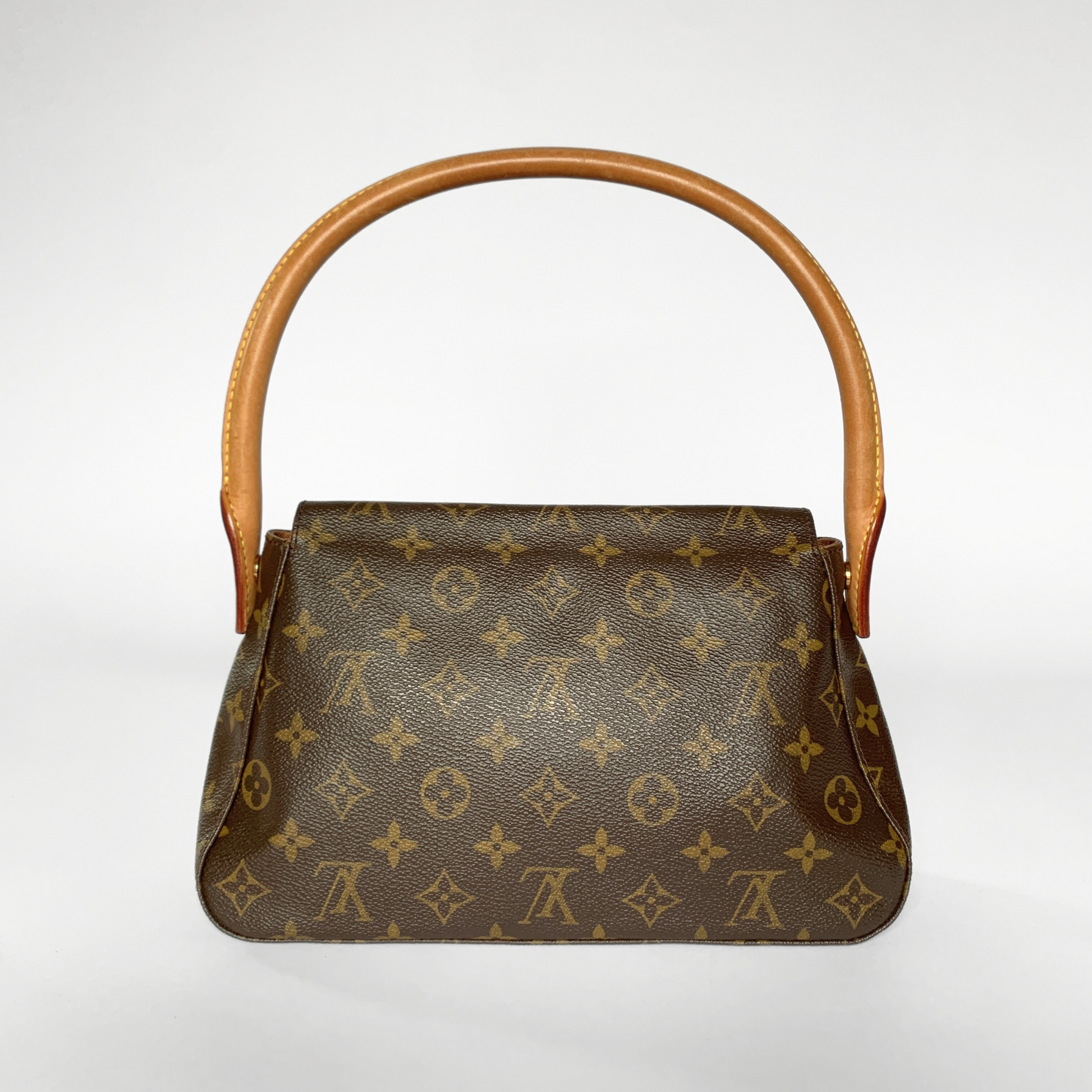 Louis Vuitton Louis Vuitton Looping Mini Monogram Canvas - Shoulder bags - Etoile Luxury Vintage