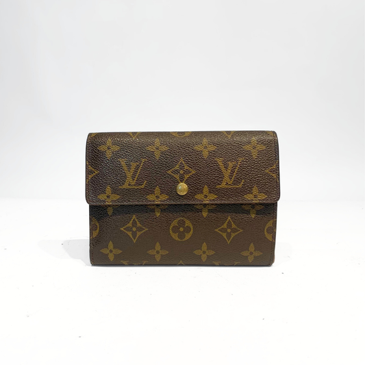 Wallet International Medium Monogram Canvas