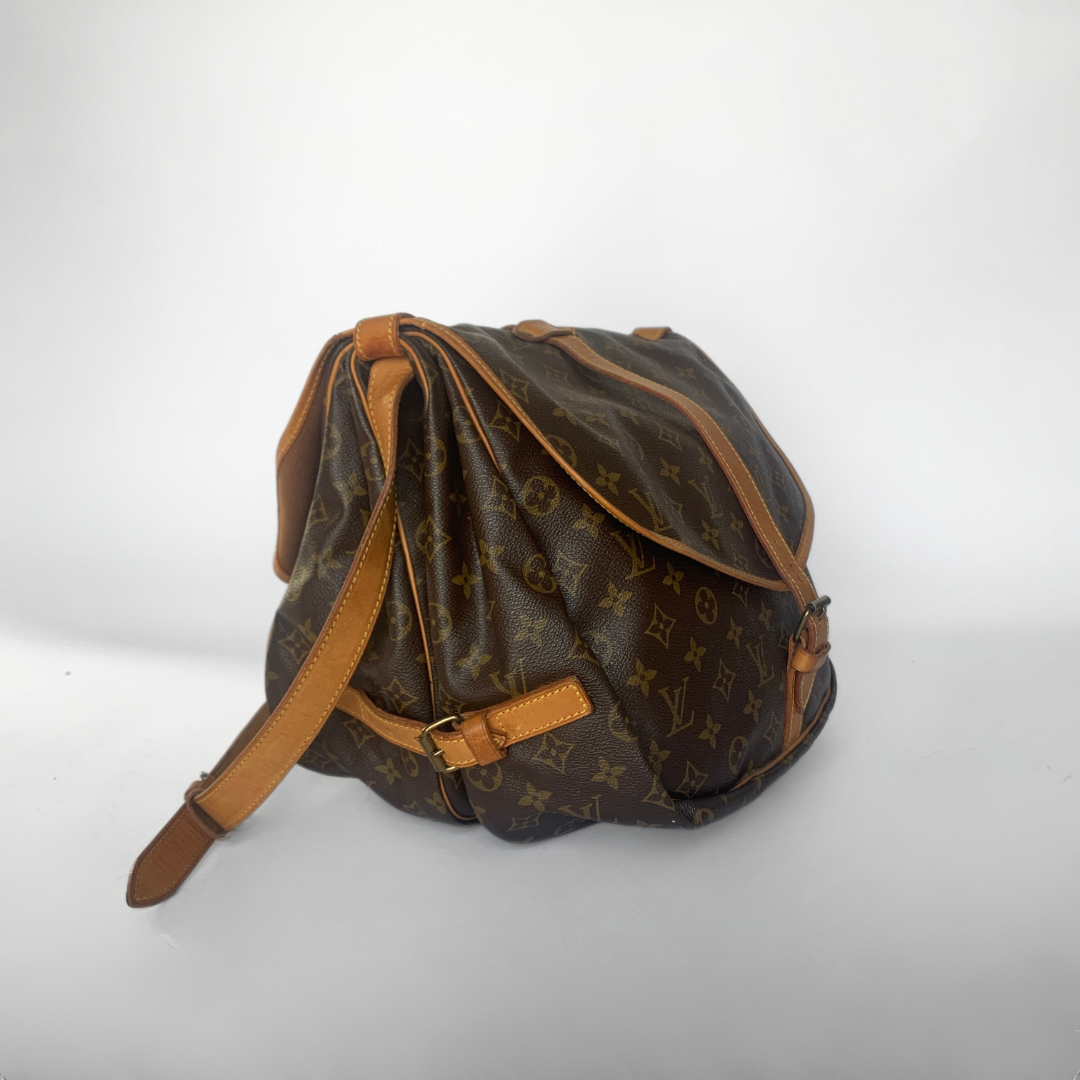 Louis Vuitton Louis Vuitton Saumur 35 Monogram Canvas - Crossbody bags - Etoile Luxury Vintage