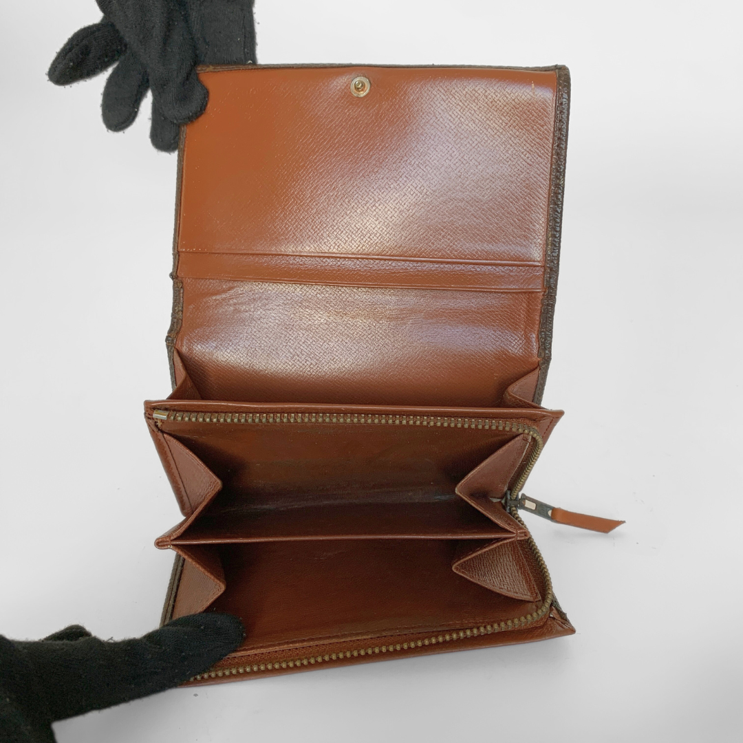 Louis Vuitton Medium Wallet Monogram