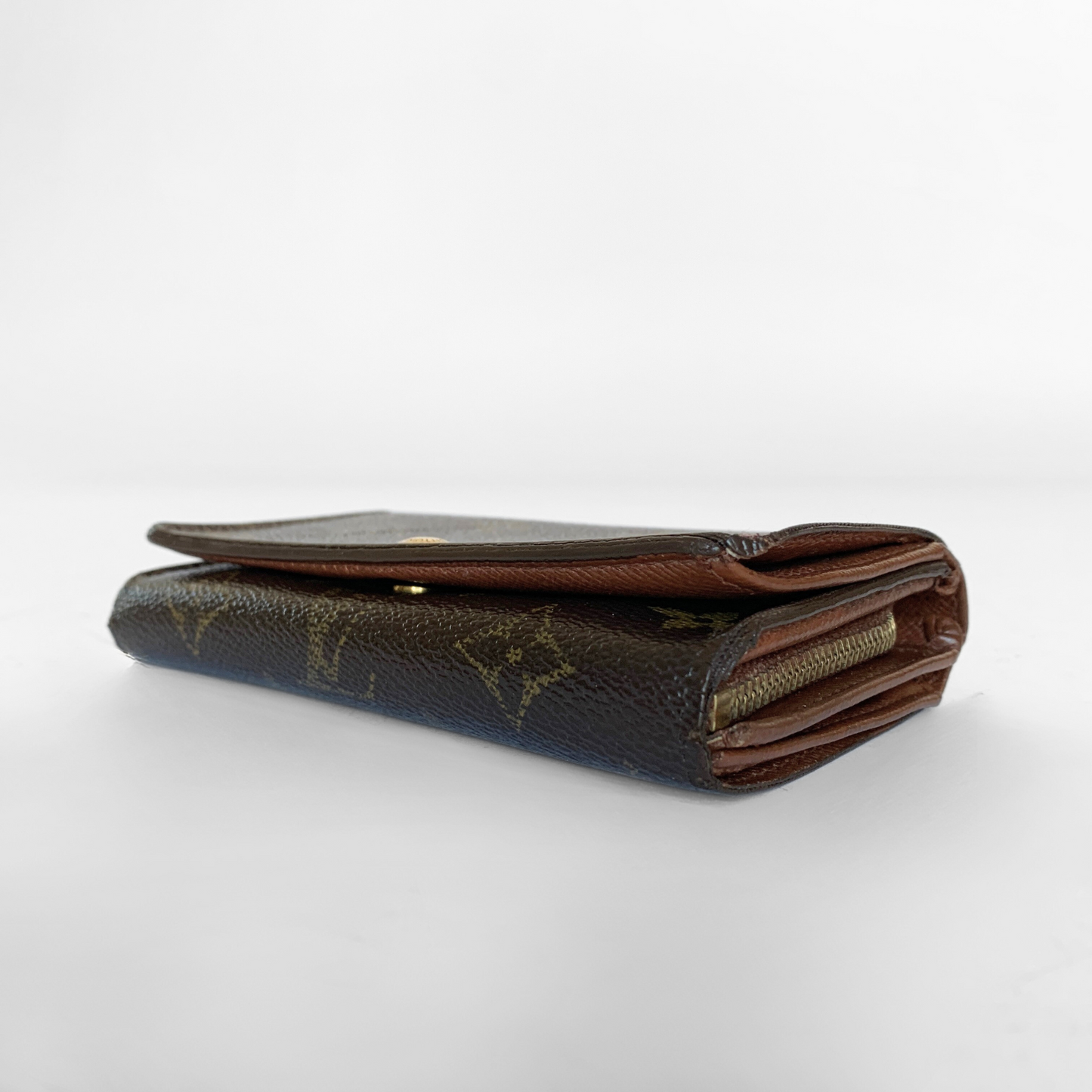 Louis Vuitton Louis Vuitton Wallet Medium Monogram Canvas - Wallets - Etoile Luxury Vintage