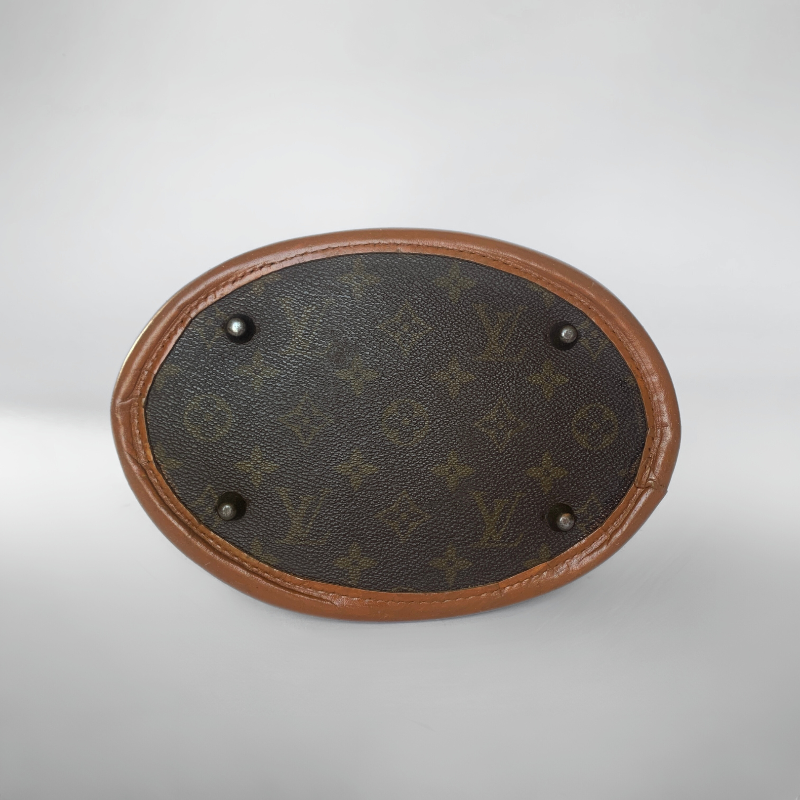 Louis Vuitton Louis Vuitton Bucket USA Monogram Canvas - Shoulder bags - Etoile Luxury Vintage