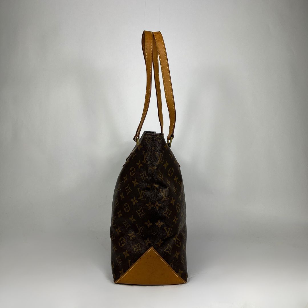 Louis Vuitton Cabas Mezzo on a white background