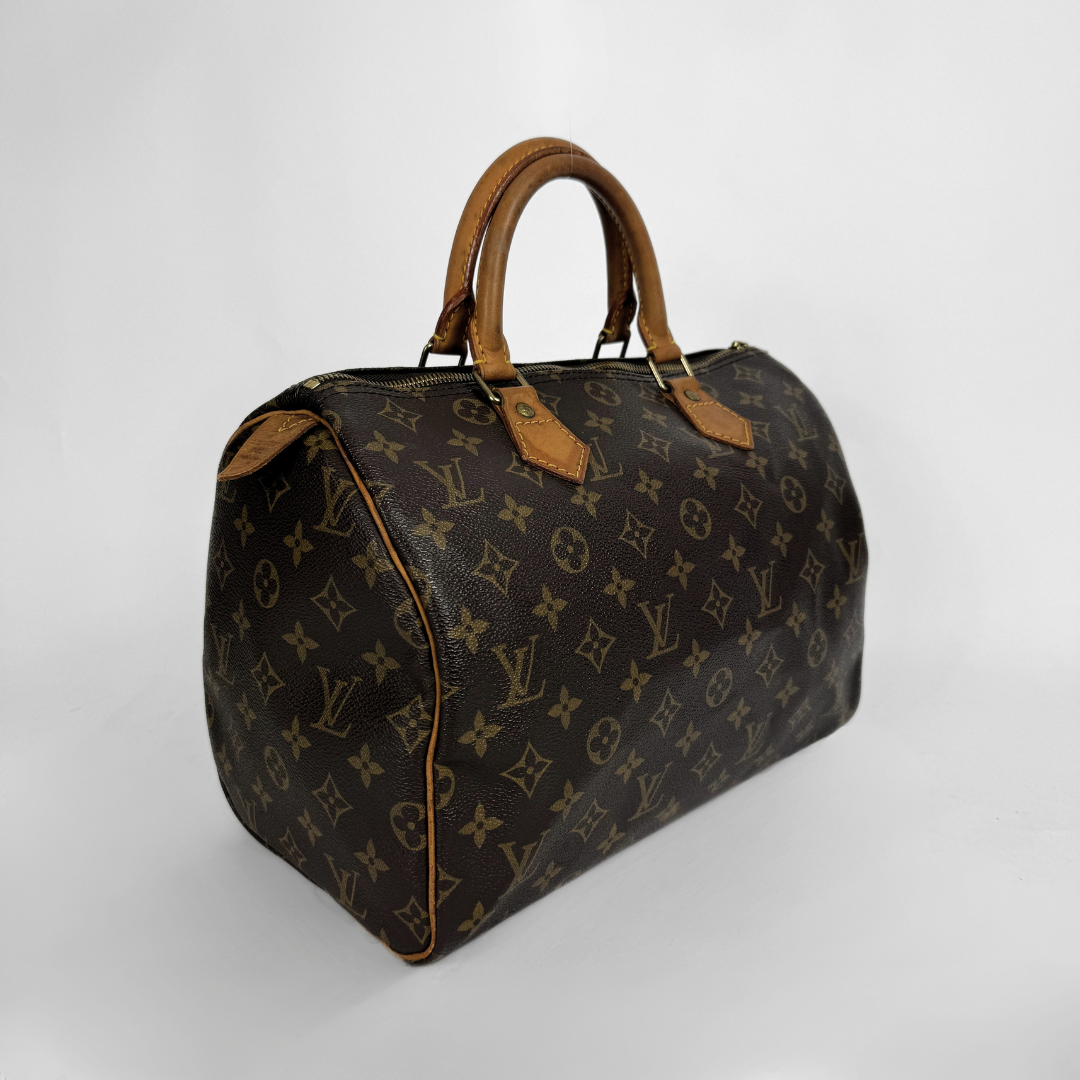 Louis Vuitton Speedy 30 on a white background