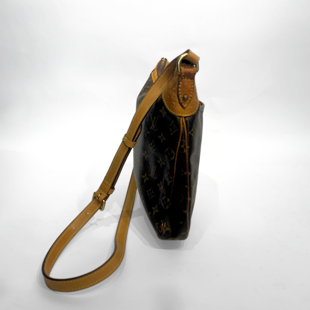 Louis Vuitton Odeon PM Monogram Canvas