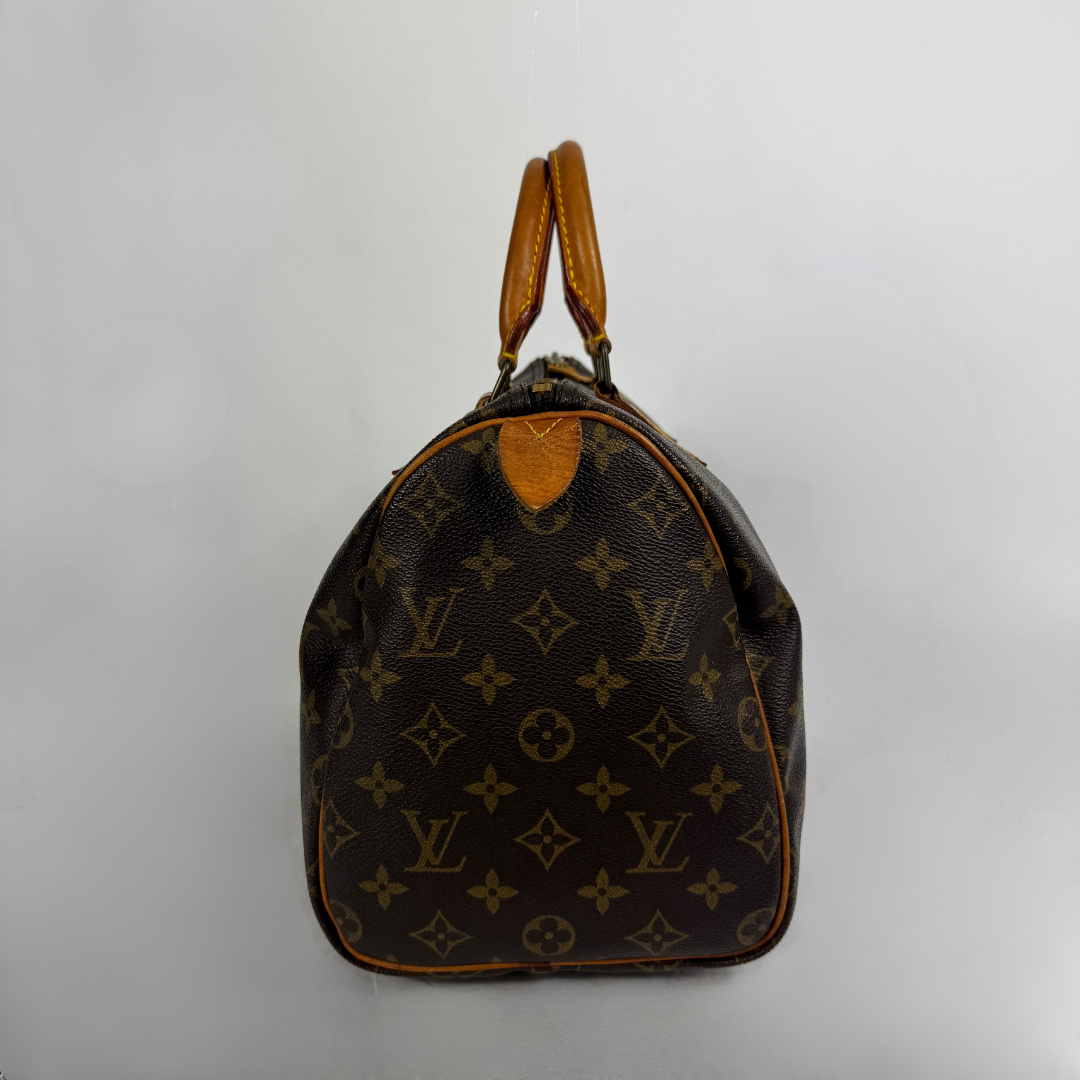 Louis Vuitton Speedy 30 on a white background
