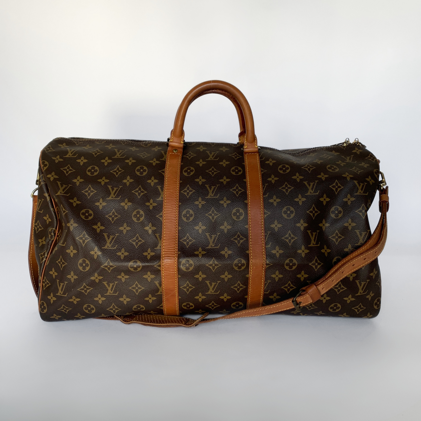 Louis Vuitton Louis Vuitton Keepall 55 Bandouli&egrave;re Monogram Canvas - Travel bags - Etoile Luxury Vintage