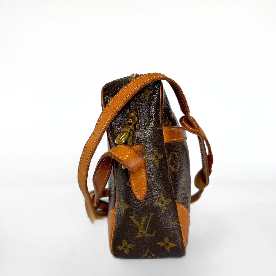 Louis Vuitton Trocadero Monogram Canvas