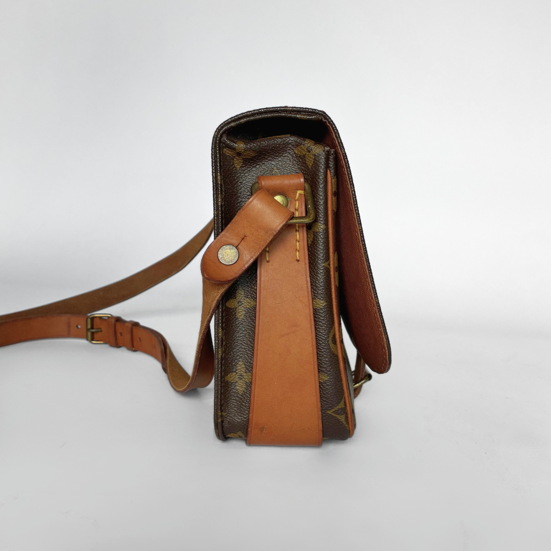 Louis Vuitton Cartouchière MM Monogram Canvas