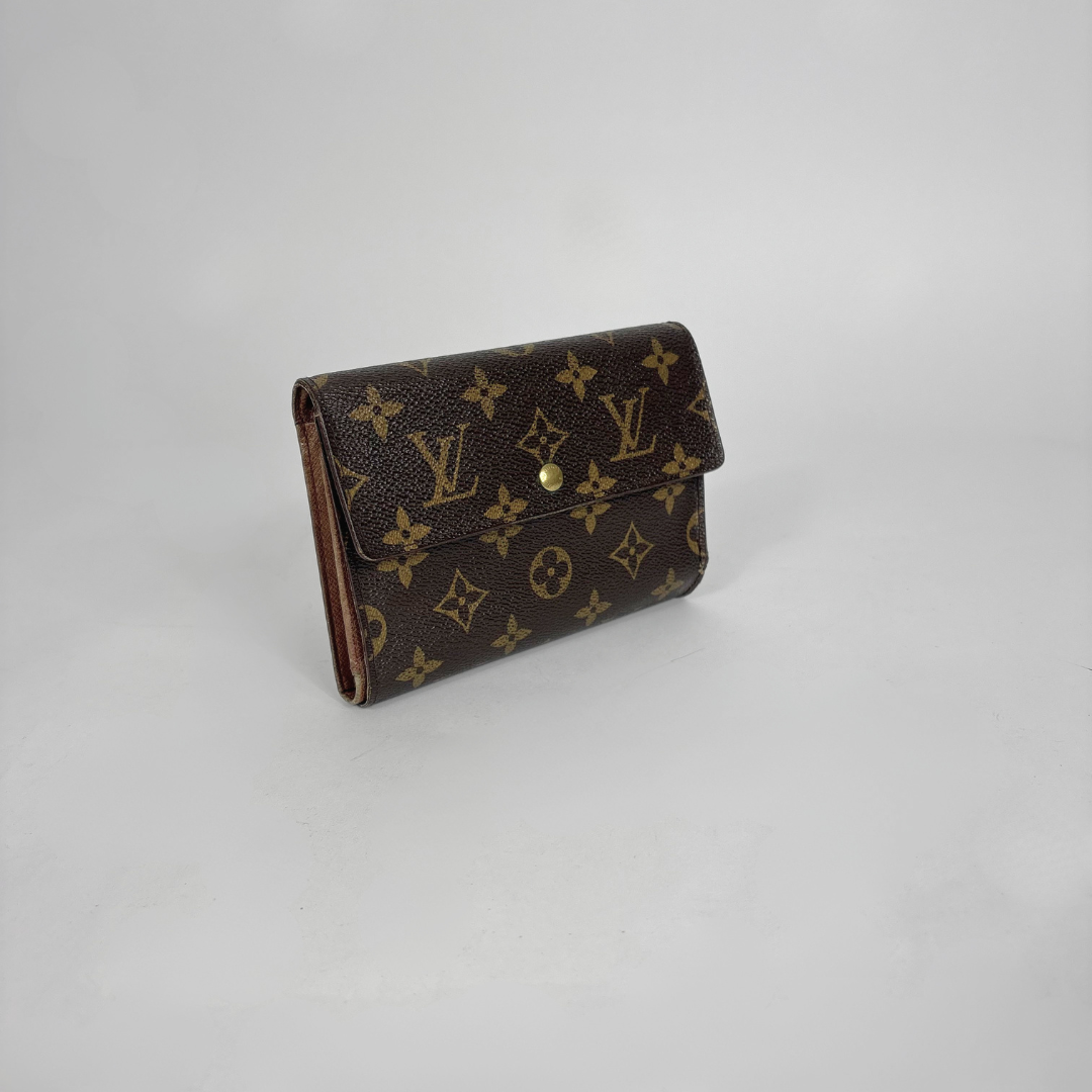 Louis Vuitton Wallet International