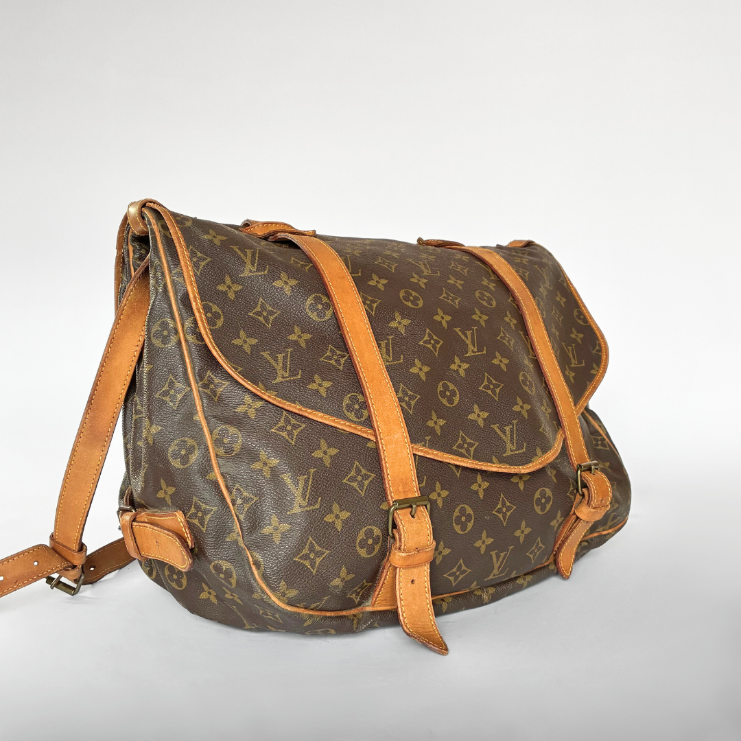 Louis Vuitton Saumur 43 Monogram Canvas