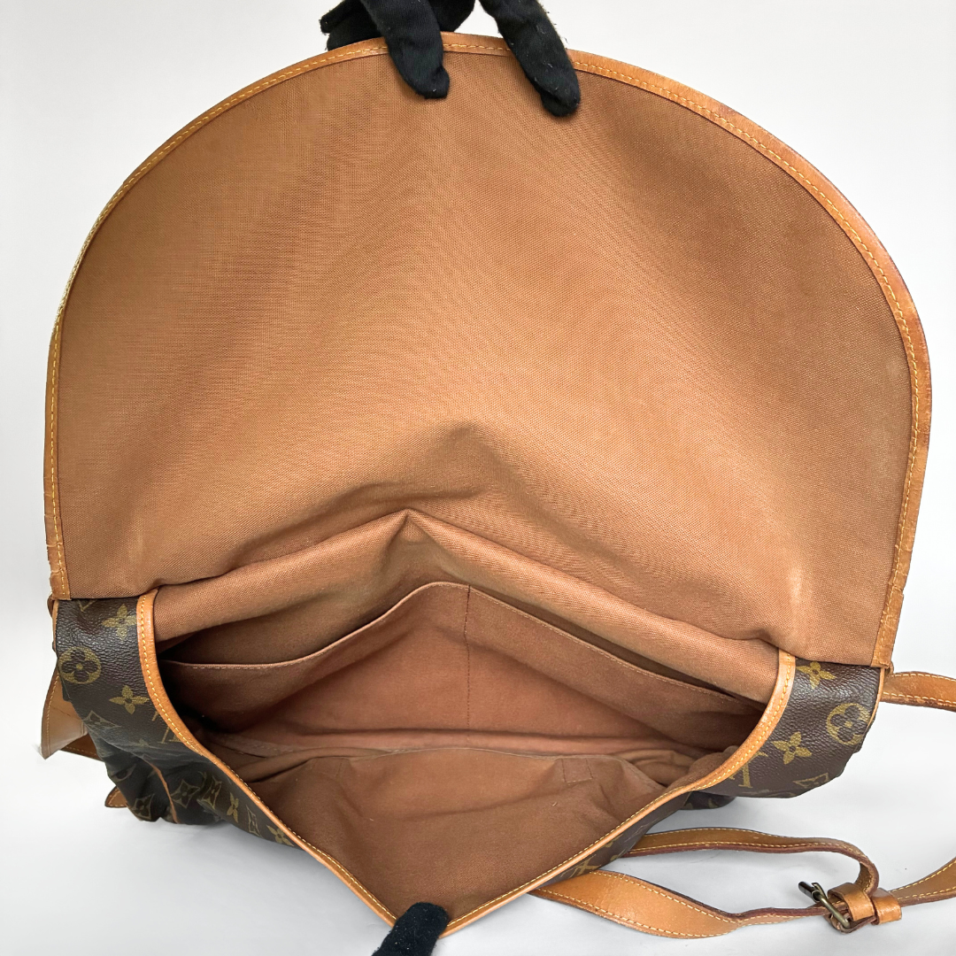 Louis Vuitton Saumur 43 Monogram Canvas
