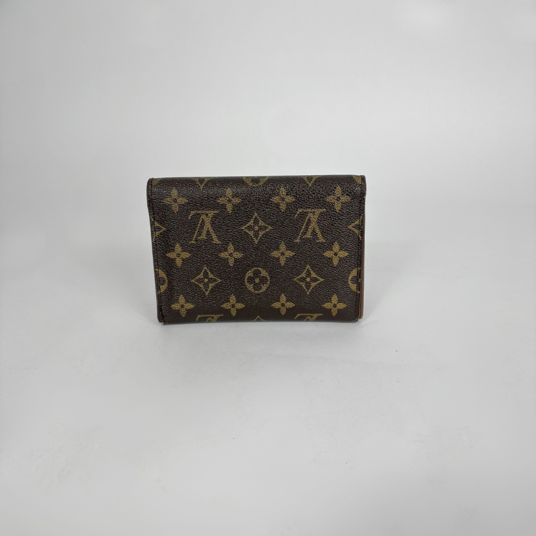Louis Vuitton Wallet International