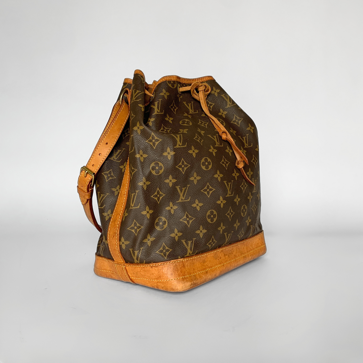 Louis Vuitton Noé Monogram Canvas