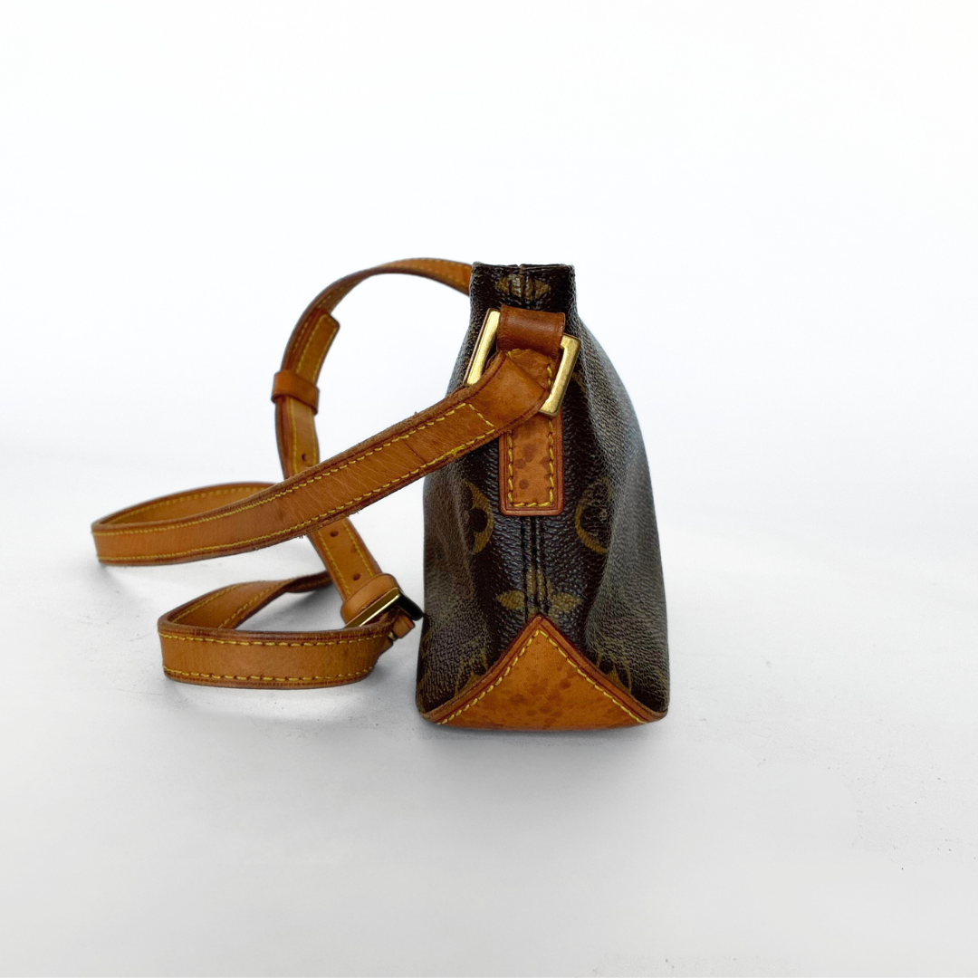 Louis Vuitton Trotteur Monogram Canvas