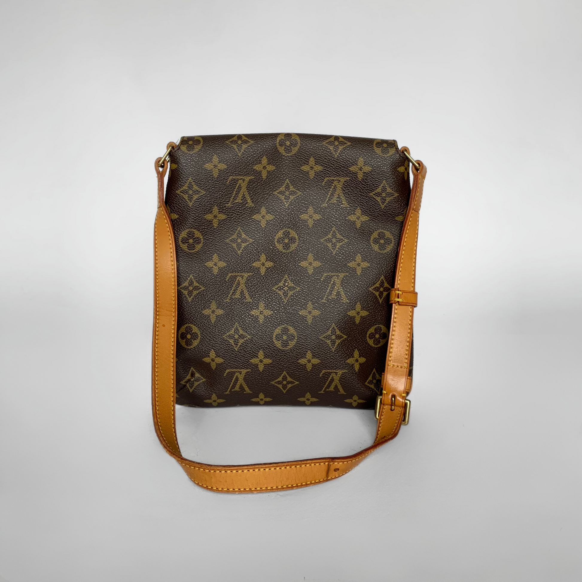 Louis Vuitton Louis Vuitton Musette Salsa Monogram Canvas - Shoulder bags - Etoile Luxury Vintage