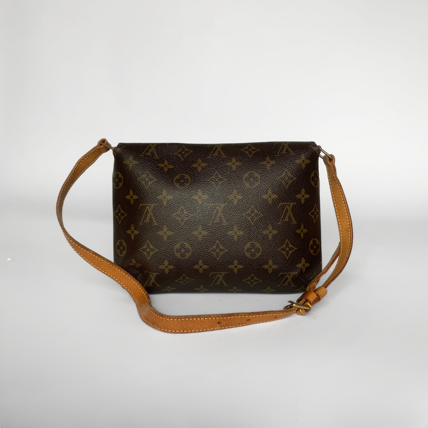 13. Louis Vuitton Musette Salsa Monogram Canvas