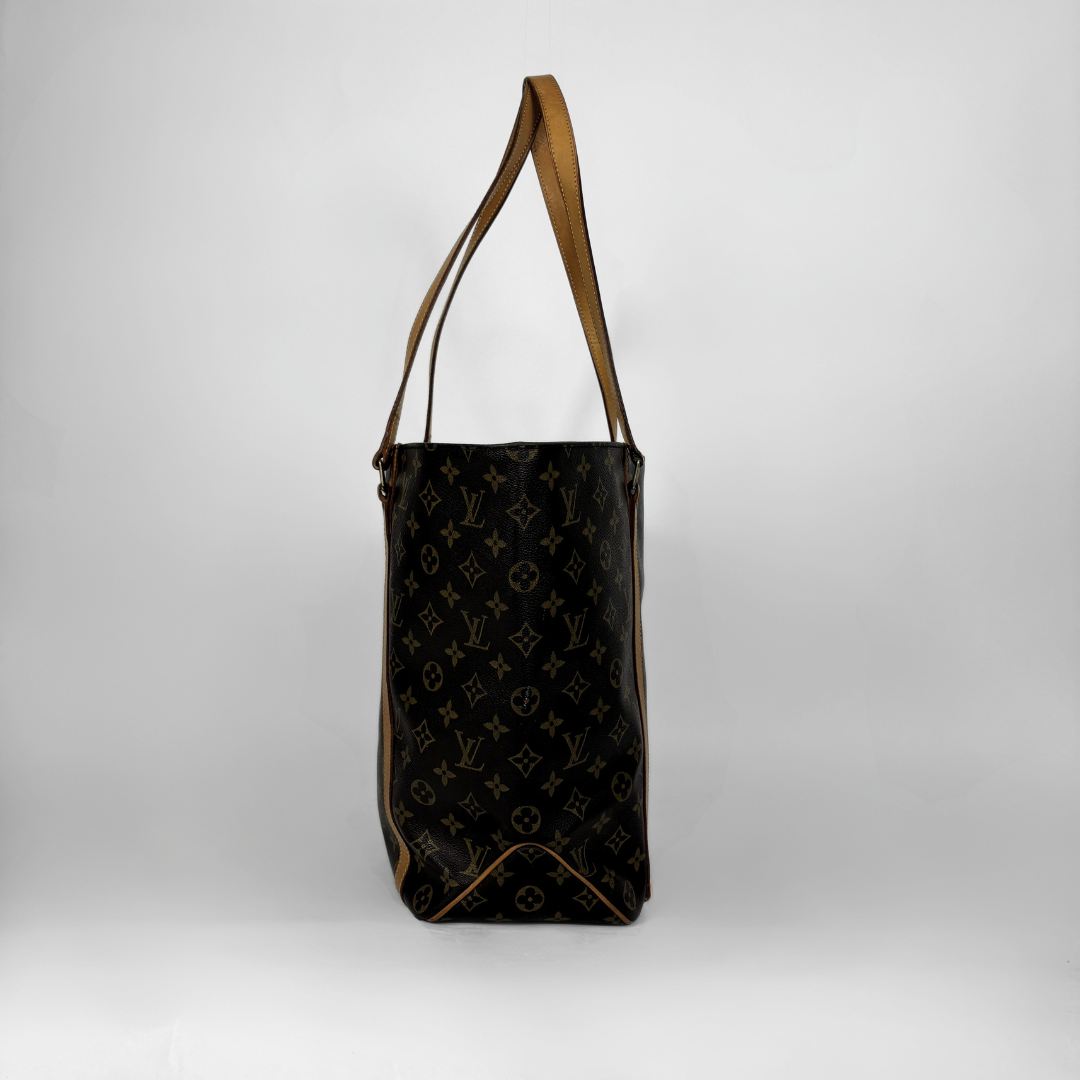 Louis Vuitton Shopper on a white background