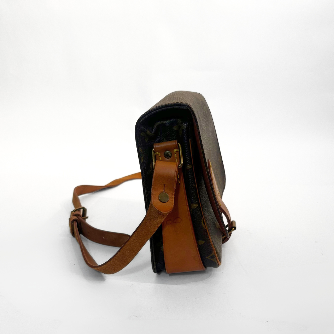 Louis Vuitton Cartouchière MM Monogram Canvas